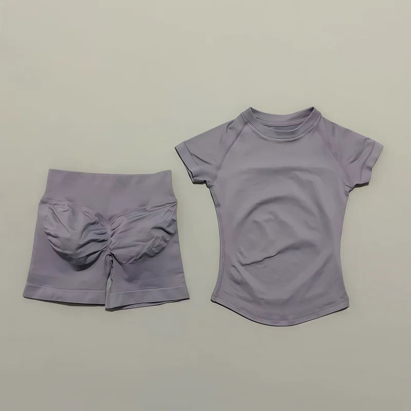 2 Piece Sports Set with Shortsleeve Seamless Top and Seamless Shorts