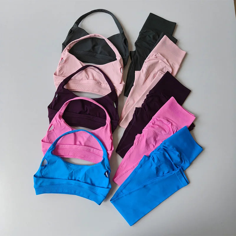 Seamless Women's Yoga/Pilates Set with Back Sports Bra and High Waisted Leggings