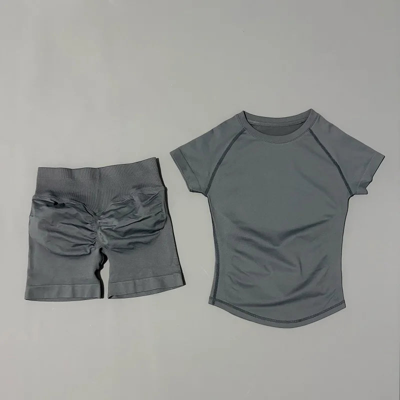 2 Piece Sports Set with Shortsleeve Seamless Top and Seamless Shorts
