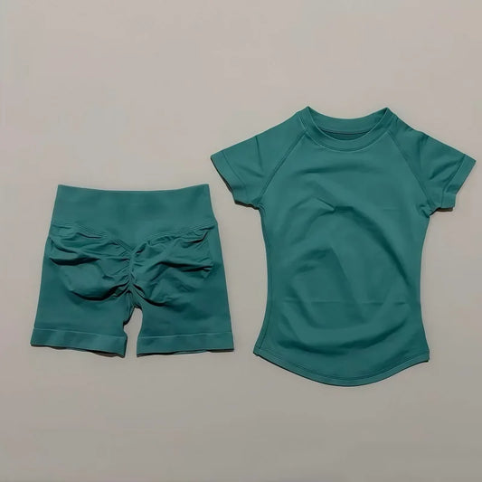 2 Piece Sports Set with Shortsleeve Seamless Top and Seamless Shorts